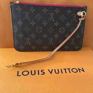 Louis Vuitton Monogram MM Pochette